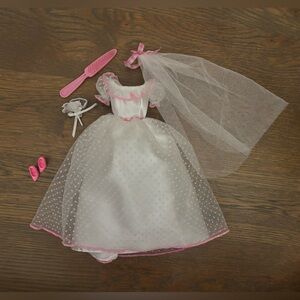 Barbie Doll 1994 Walmart Country Bride White Pink Polka Dot Wedding Dress & Veil